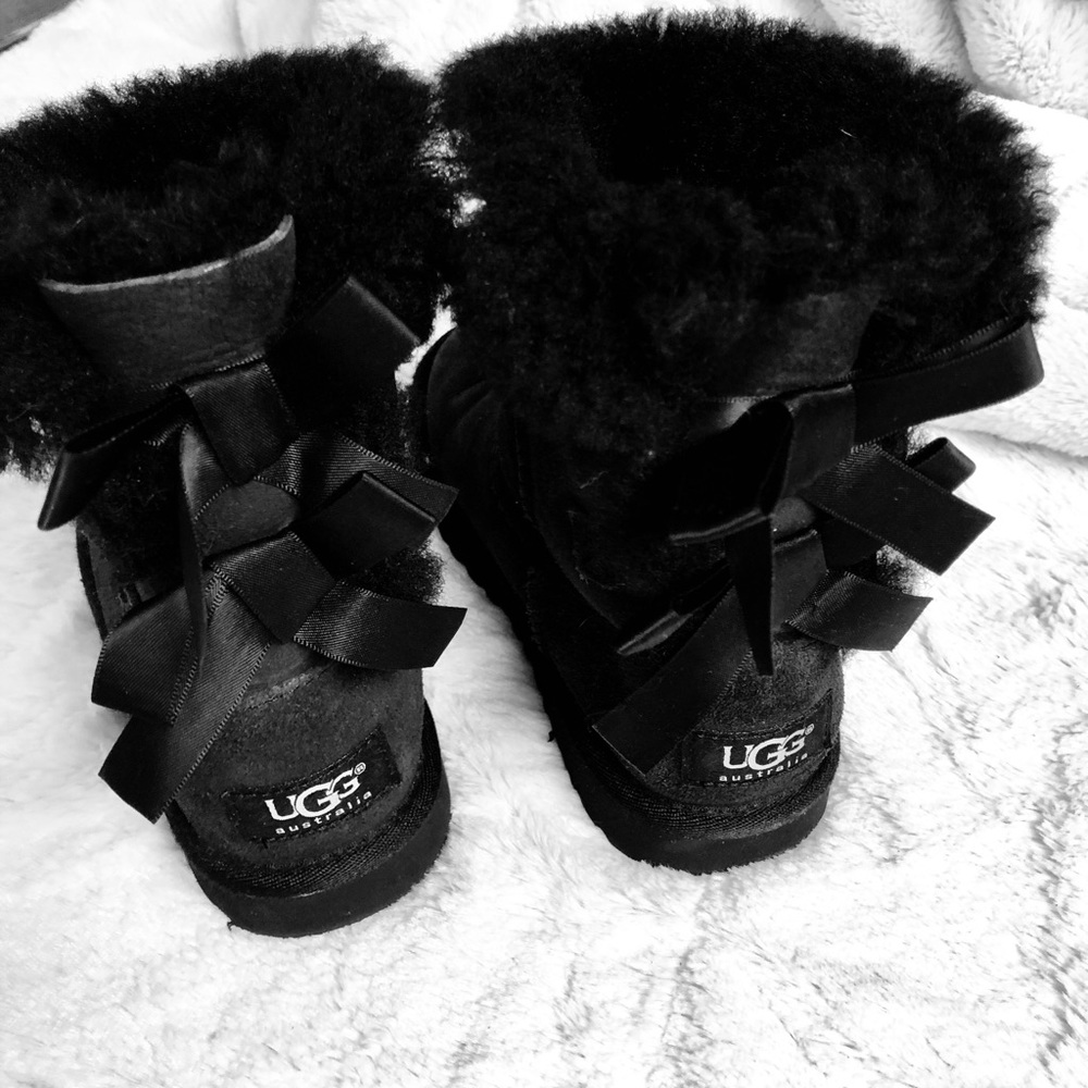 UGG Australia Bailey Bow boots. Size 12 kids
